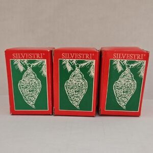 🎅🎅🎅Vntg Silvestri Glass Spun Seashell Ornament NIB Approx. 2.5"x3"